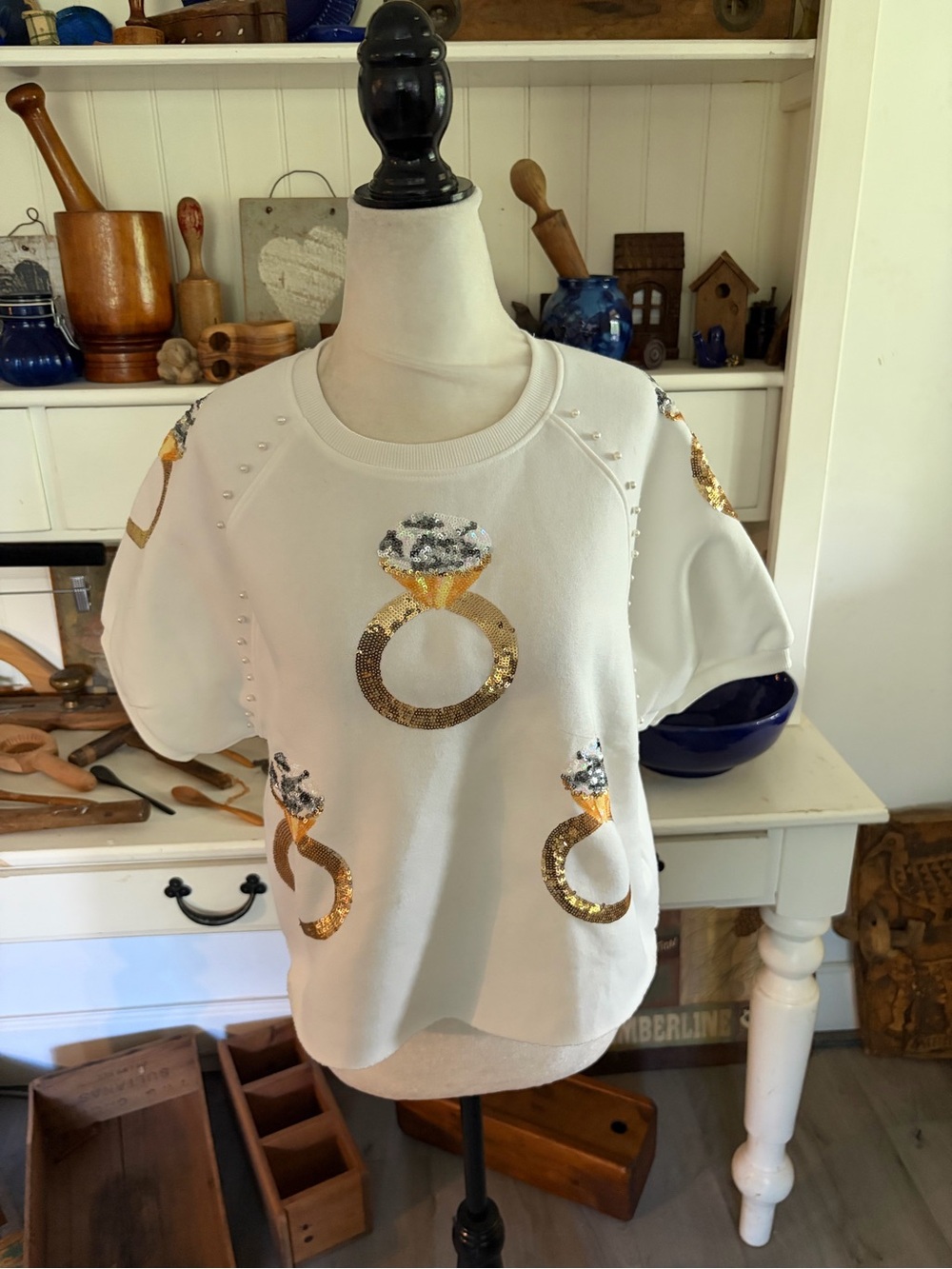 Versona White Sweatshirt